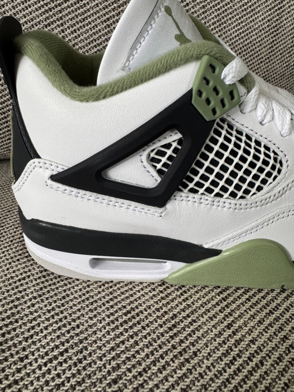 Jordan 4 Retro Seafoam (Women's) - Picture 8 of 12